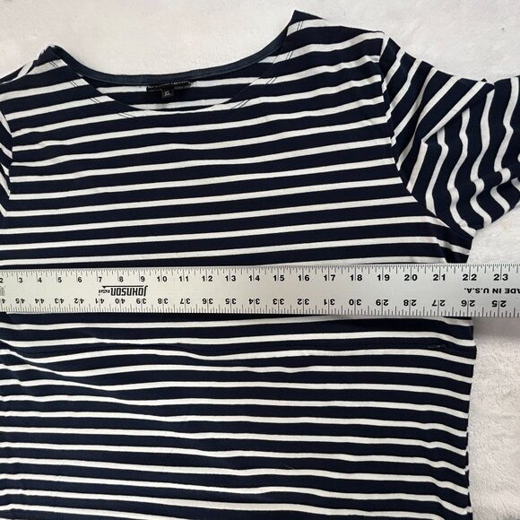 Nursing Queen Womens Navy Striped Nursing Top XL 3/4 Sleeve with Hidden Zipper - Picture 5 of 11